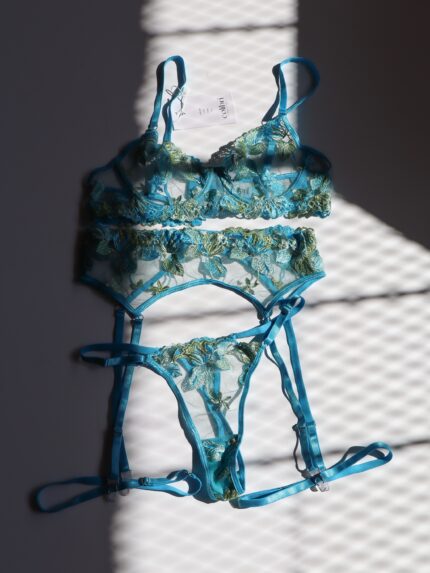 Mikaela Garter
